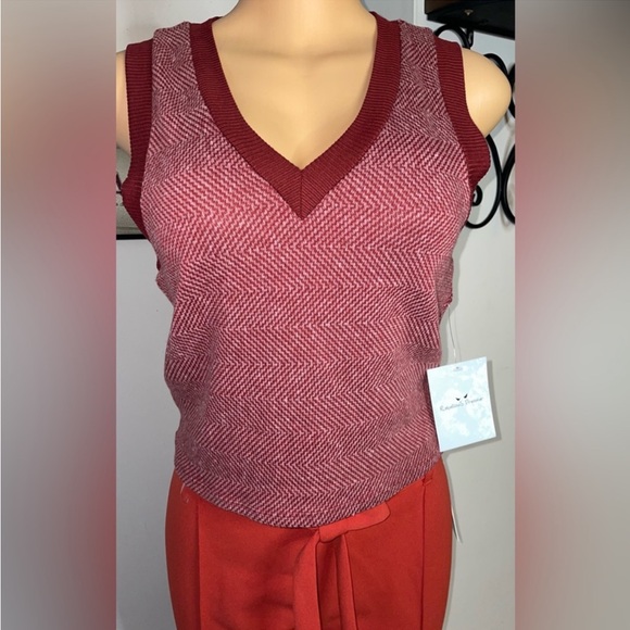 NWT top sleeveless type jersey size XL - Picture 2 of 3